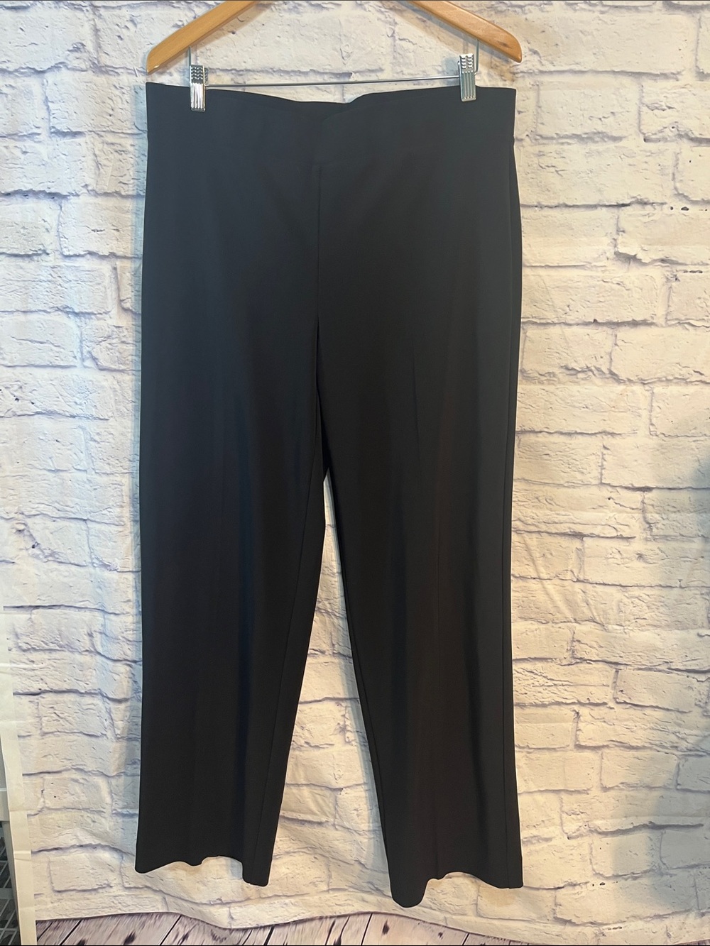 Joseph Ribkoff Silky Knit Flared Pull-On Pants NWT Black Size 16